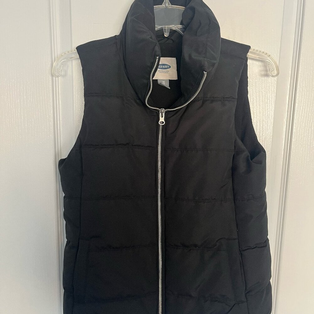 EUC Old Navy Black Full Zip Cropped Puffer Vest, Size XS Petite